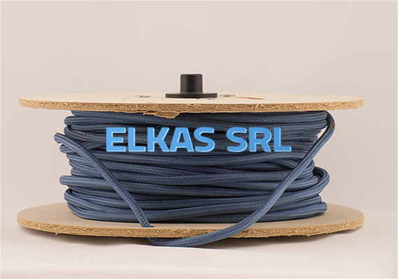 Nuestros cables cuentan con certificación. Además cuentan con un proceso de pegado que evita que se despelucen en su armado.